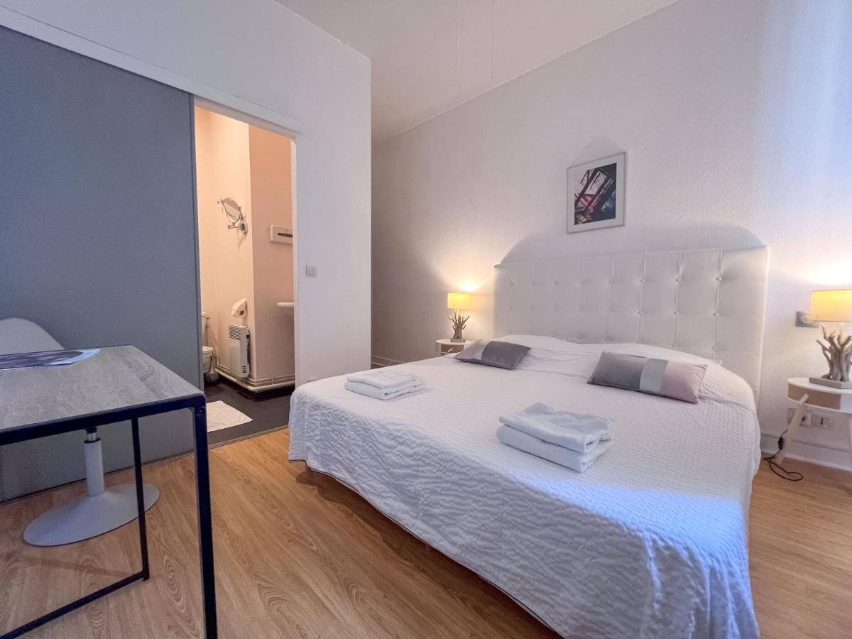 Le B Bed and Breakfast Belvès Eksteriør billede