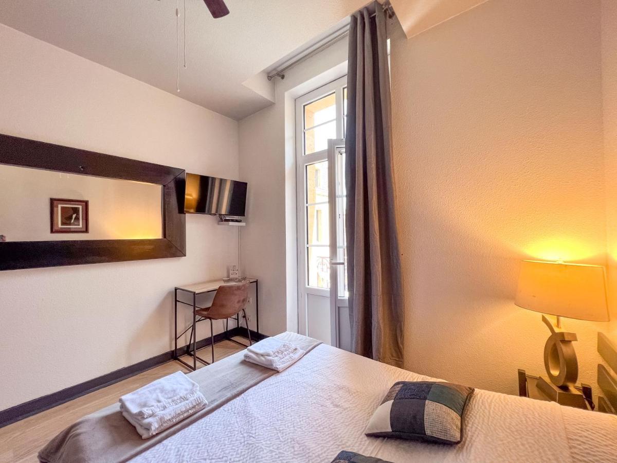 Le B Bed and Breakfast Belvès Eksteriør billede